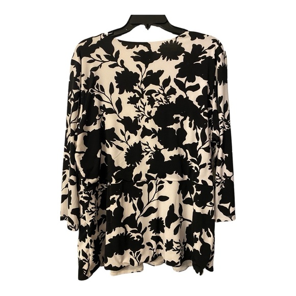 Monroe & Main Top Women’s 1X - Picture 2 of 2